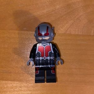 Ant-man (Scott Lang) Minifigure